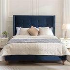 Lit king size tapissé avec tête de lit capitonnée de 54 po et garniture cloutée