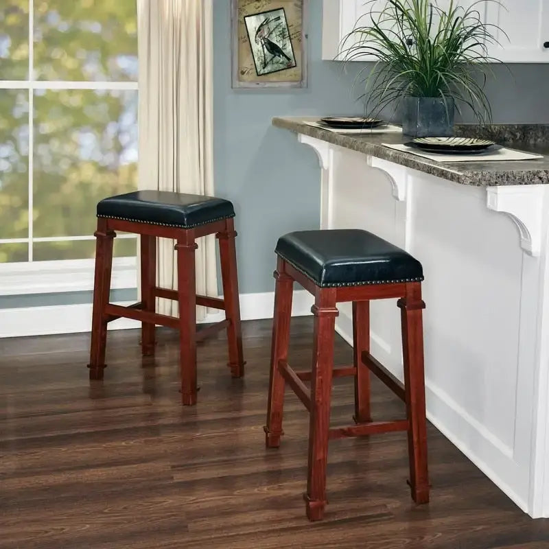 Tabouret de bar sans dossier avec assise en similicuir
