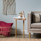 Table d'appoint en marbre avec pompons roses, 40,6 x 40,6 x 61 cm