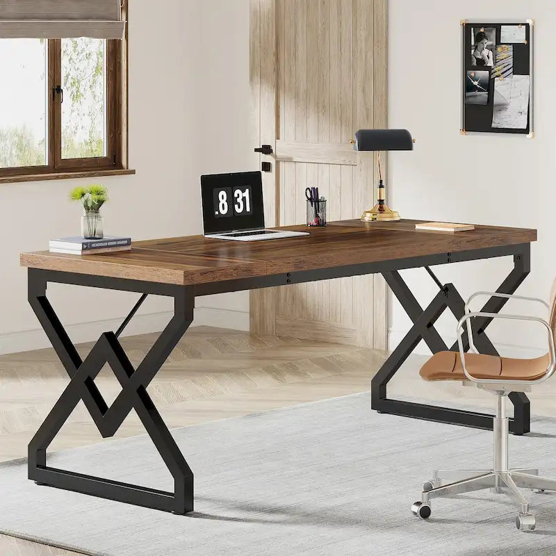 Grand bureau de 160 cm avec plateau en bois et cadre en métal