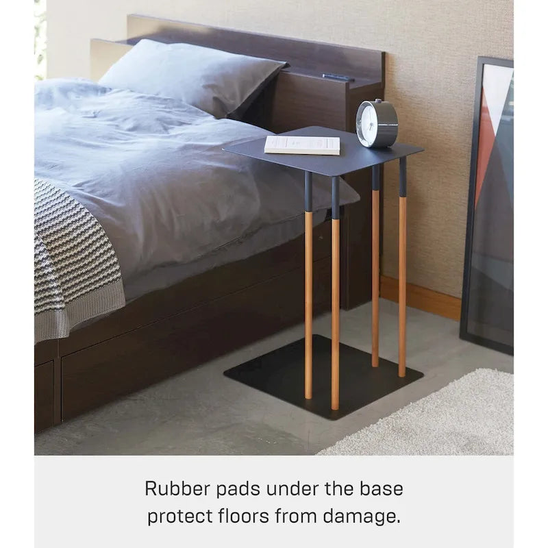 Table d'appoint en C, structure en acier avec pieds en bois, supporte 5 kg - 35 x 35 x 55 cm